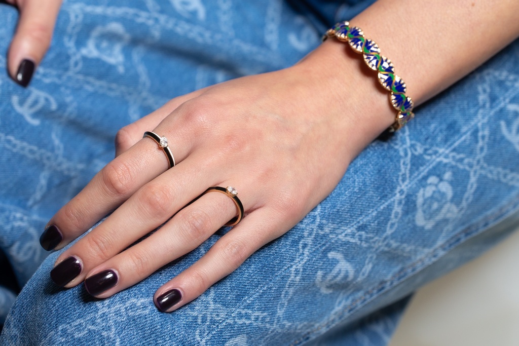 Oval Diamond Hearts Ring