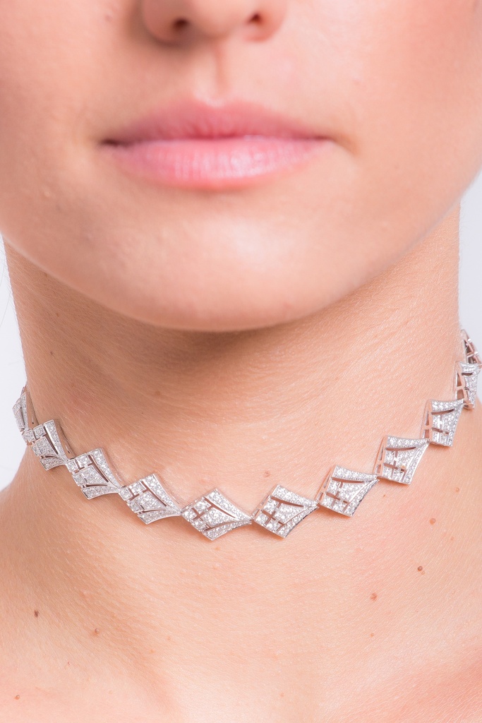 Lotus Choker