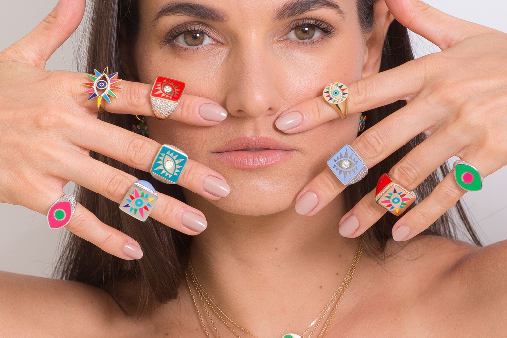 Crazy Eyes Ring