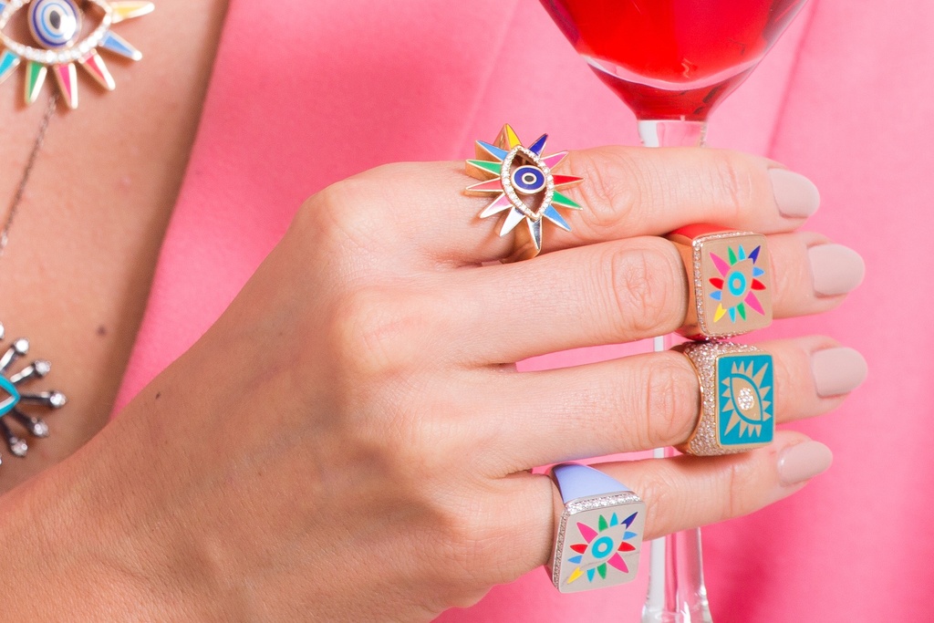 Crazy Eyes Ring